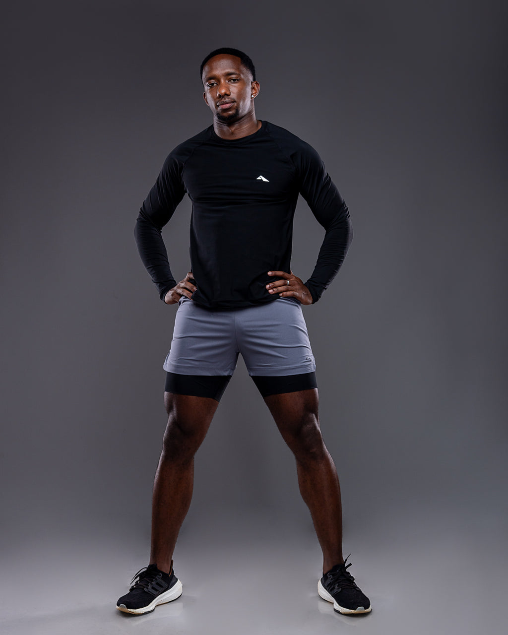 Vital Muscle Long-Sleeved T-shirt  & Airlite™ Liner Shorts